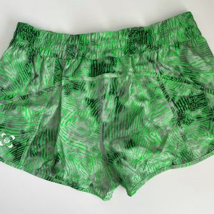 NWT Lululemon SeaWheeze Reflective Euphoria Tracker Shorts Size 18